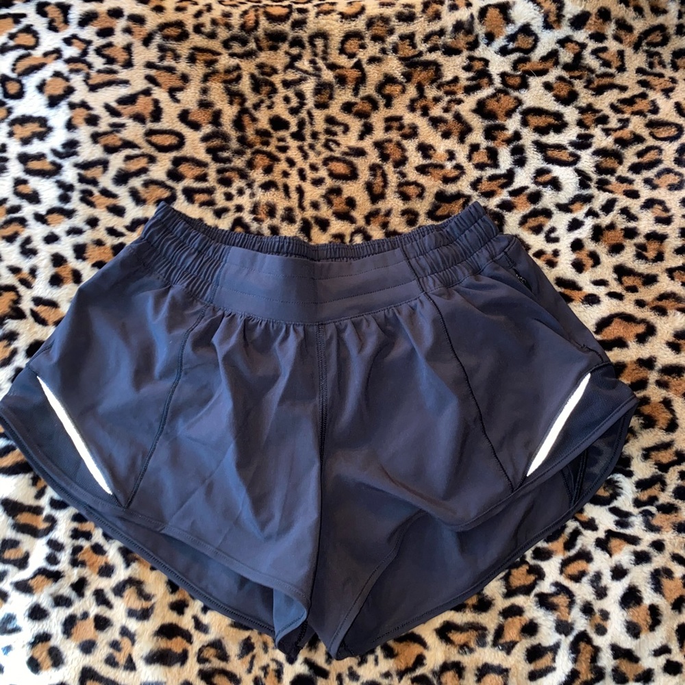 NWOT Hotty Hot short 2.5